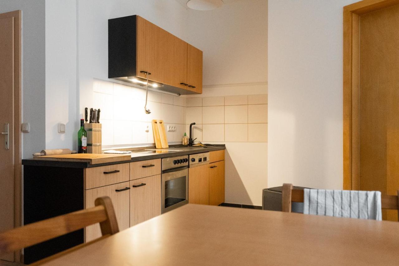 230 M2 Loft Mit Eigenem Wintergarten Mit Tischtennis & Dart, Kostenloser Parkplatz Érfurt Exterior foto