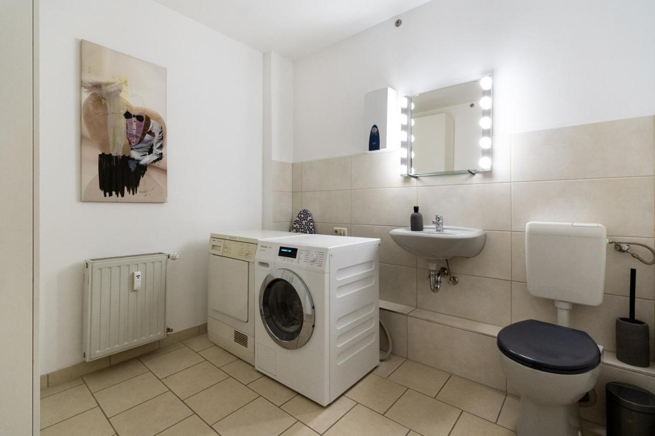 230 M2 Loft Mit Eigenem Wintergarten Mit Tischtennis & Dart, Kostenloser Parkplatz Érfurt Exterior foto